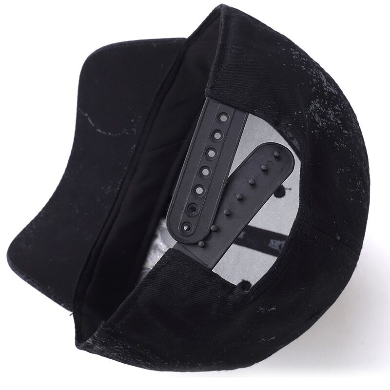 Casquette-Tete-de-Mort-Talia-h